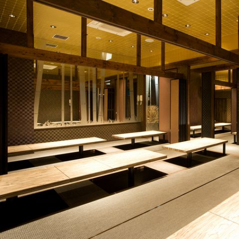 居酒屋つのふりの店内